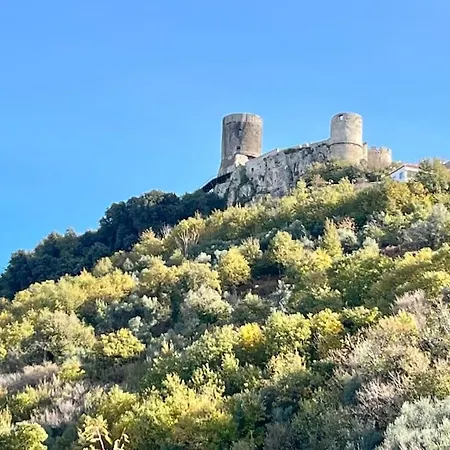Casale Di Lusso Panoramico Lettere